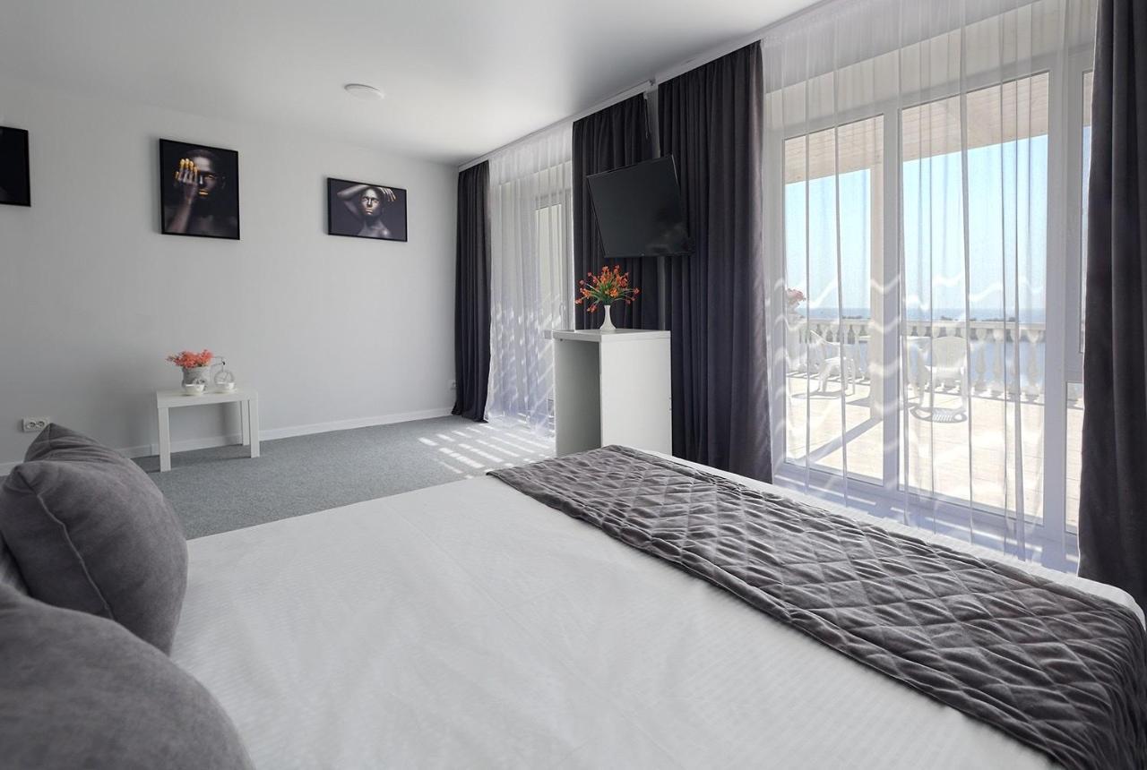 Panorama Briz Hotel Каролино-Бугаз Екстериор снимка