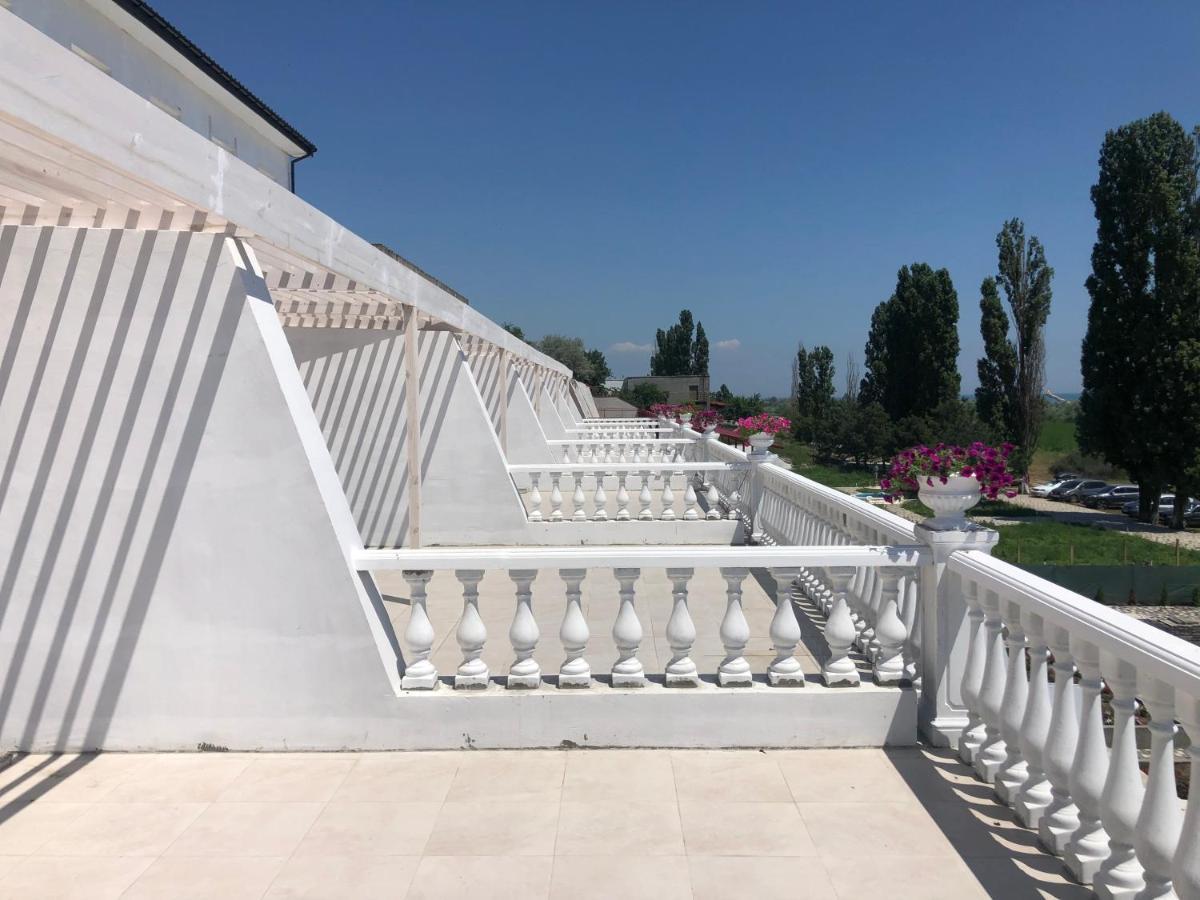 Panorama Briz Hotel Каролино-Бугаз Екстериор снимка
