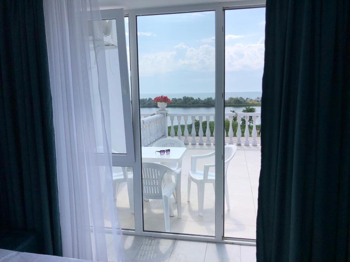 Panorama Briz Hotel Каролино-Бугаз Екстериор снимка