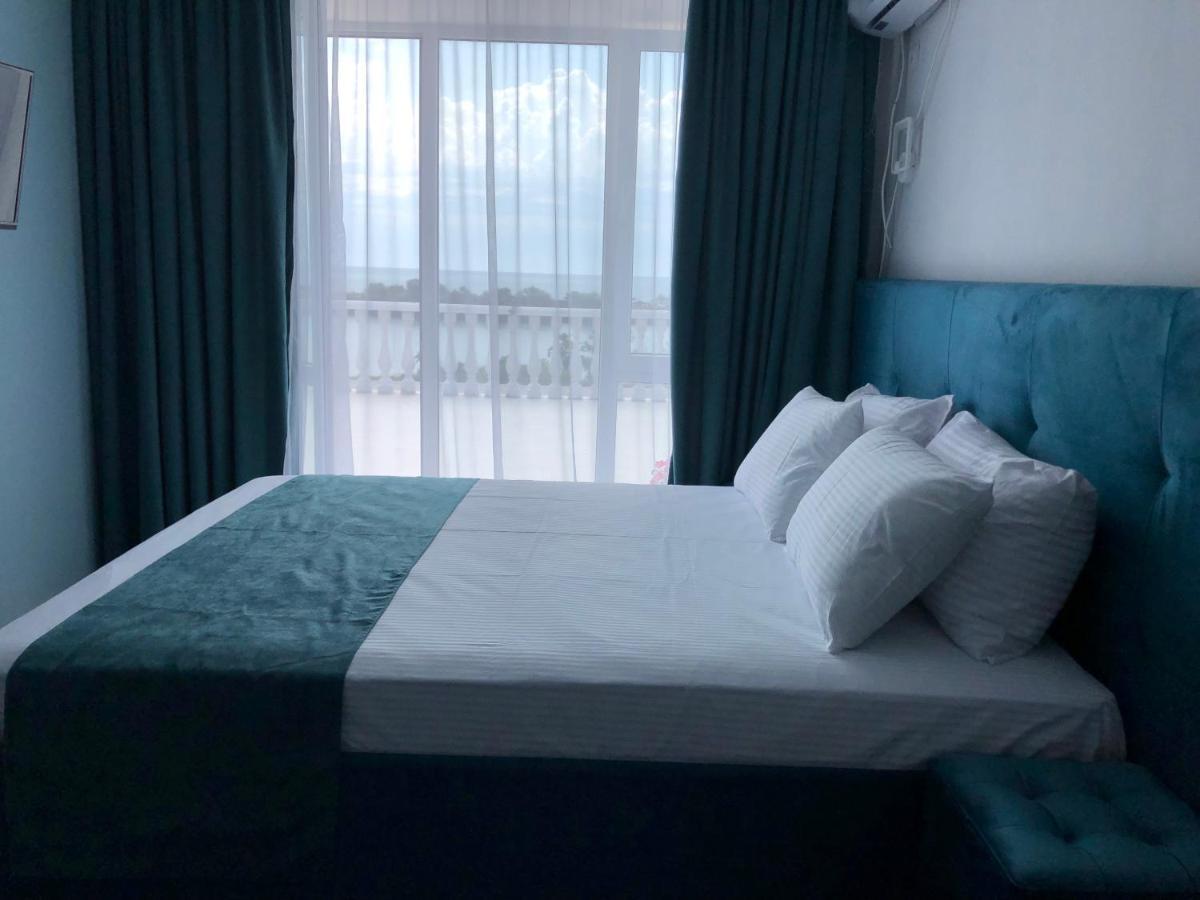 Panorama Briz Hotel Каролино-Бугаз Екстериор снимка