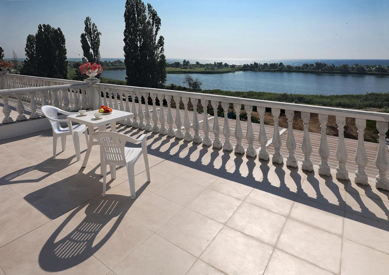 Panorama Briz Hotel Каролино-Бугаз Екстериор снимка