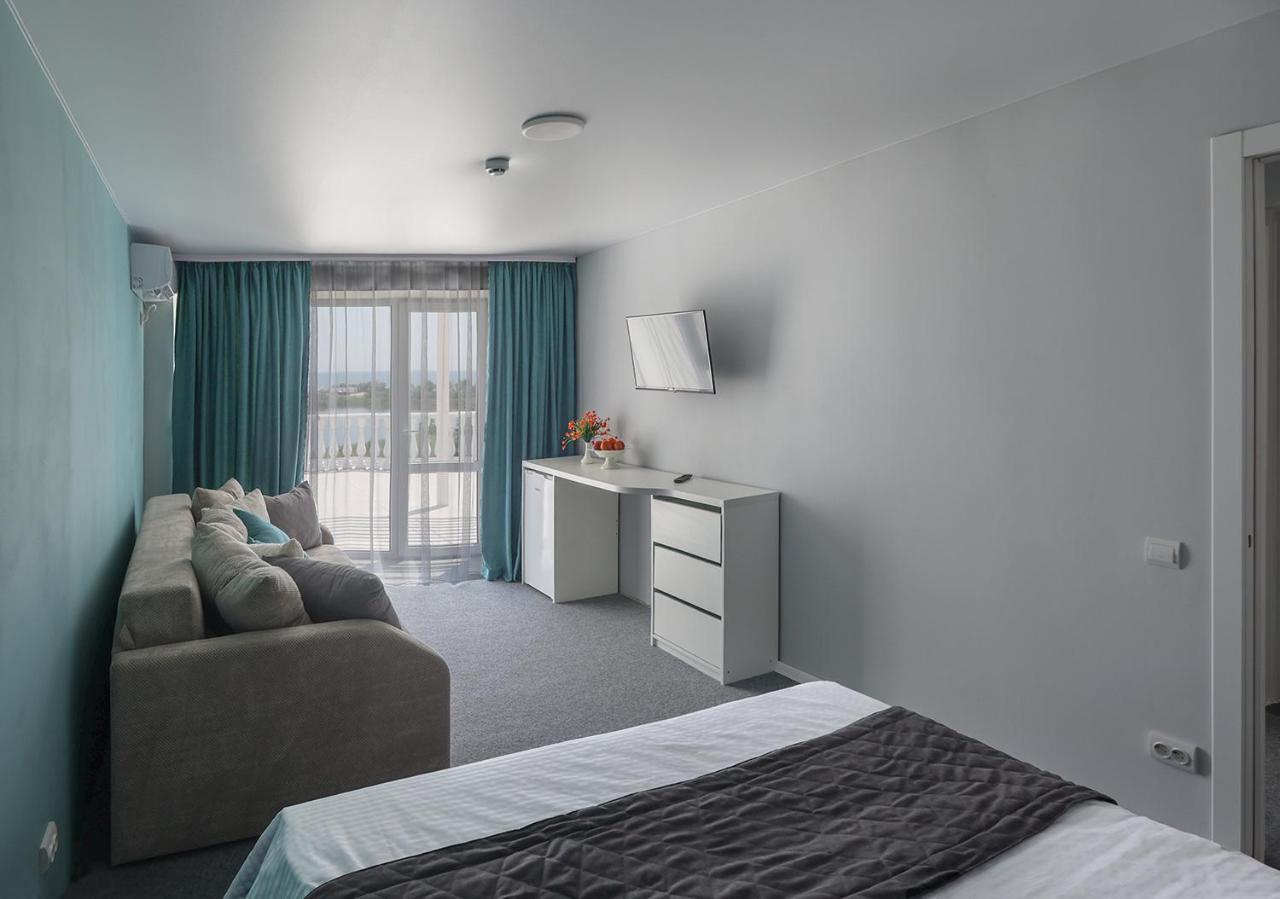 Panorama Briz Hotel Каролино-Бугаз Екстериор снимка