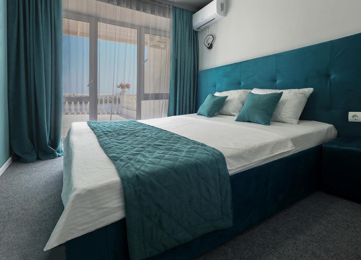 Panorama Briz Hotel Каролино-Бугаз Екстериор снимка